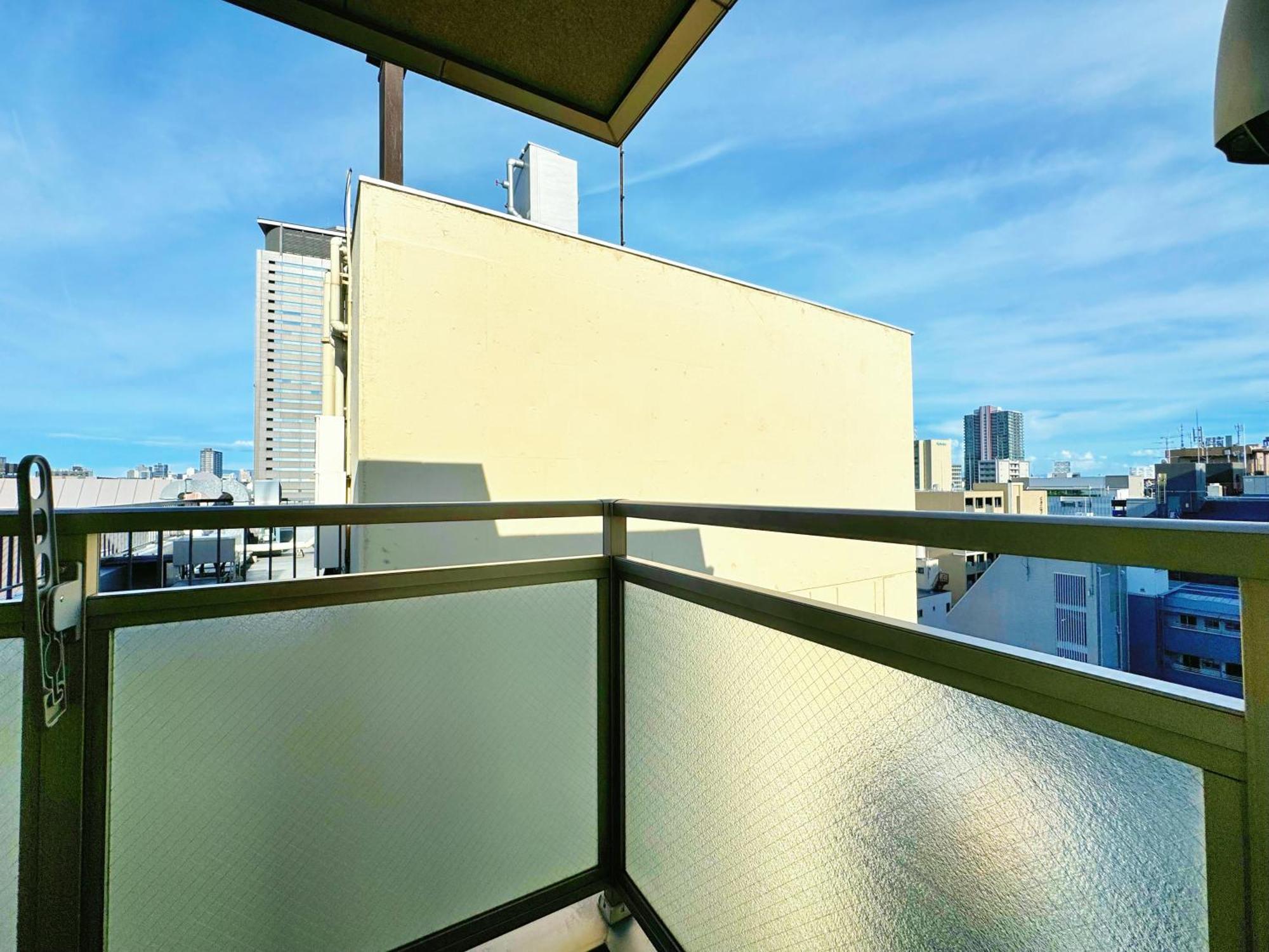 クリスタルコート難波 Apartamento Osaca Exterior foto