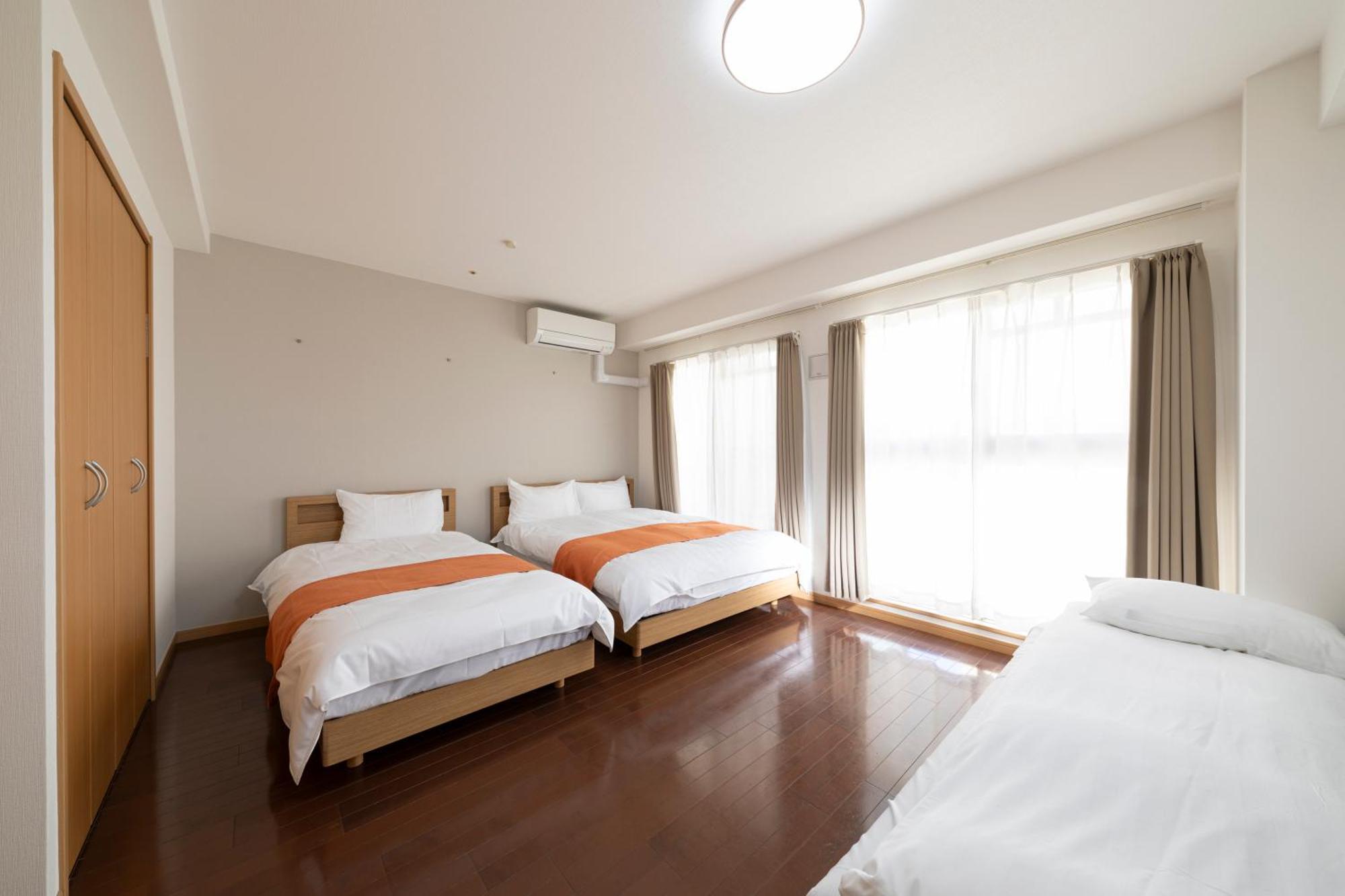 クリスタルコート難波 Apartamento Osaca Exterior foto